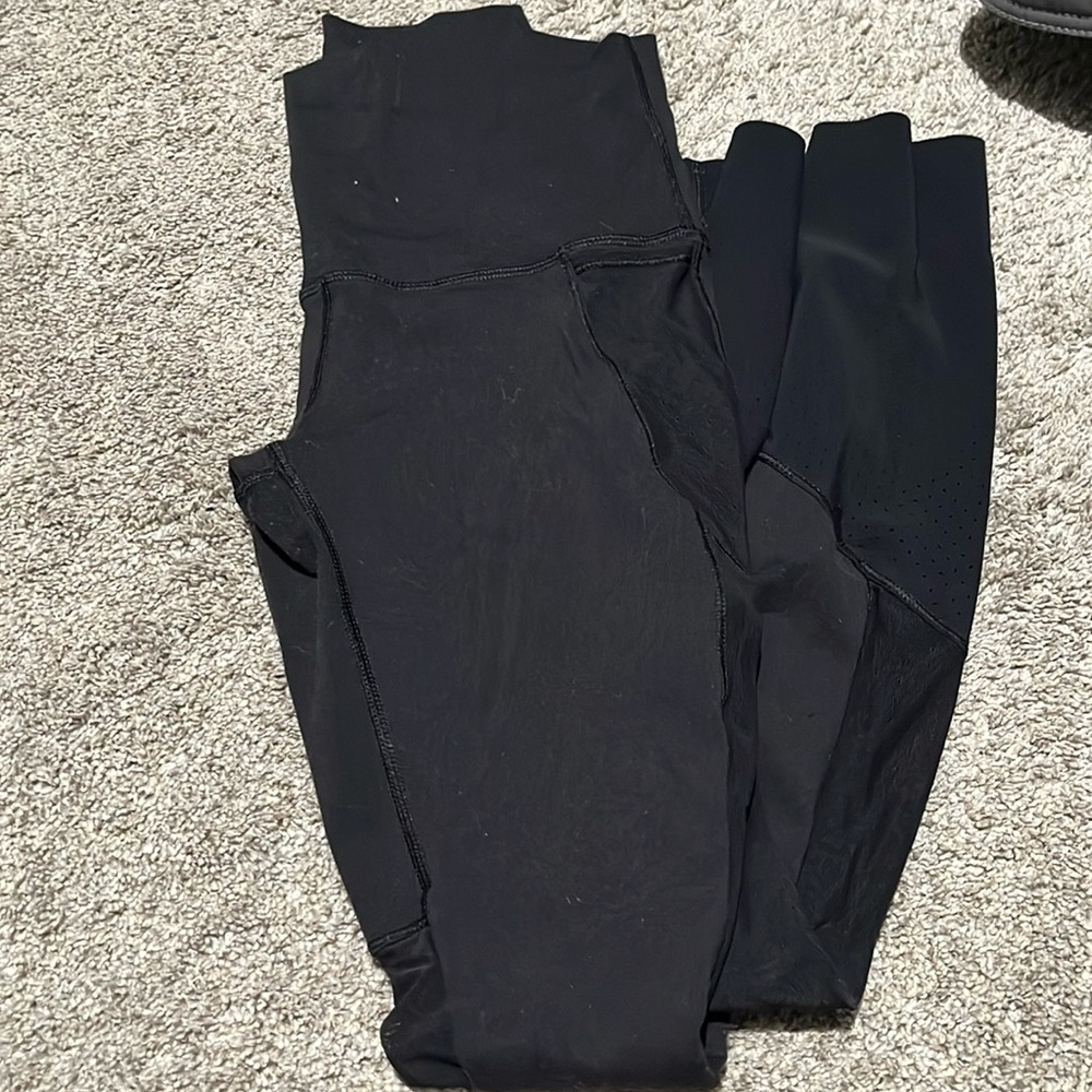 Leggings with mesh